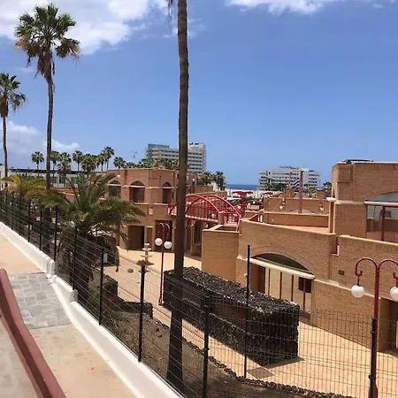 Apartamento Con Piscina Cerca De Puerto Colon Apartment